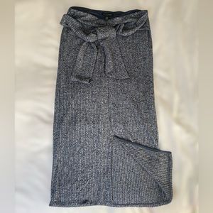 Banana Republic Skirt 🤍